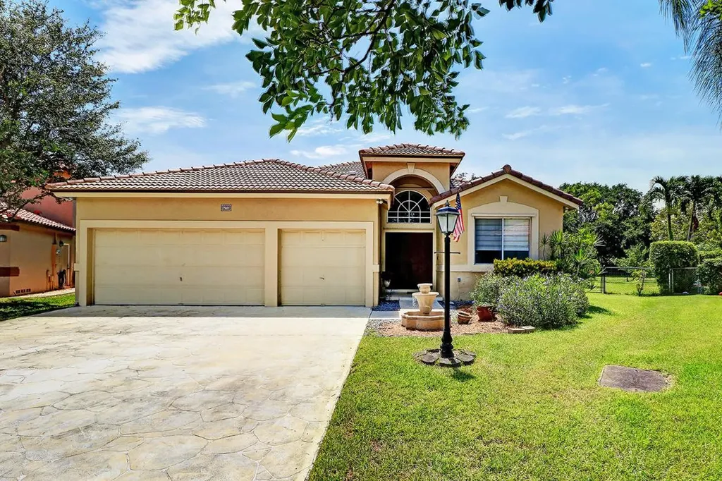 5765 NW 47th Court Coral Springs FL 33067