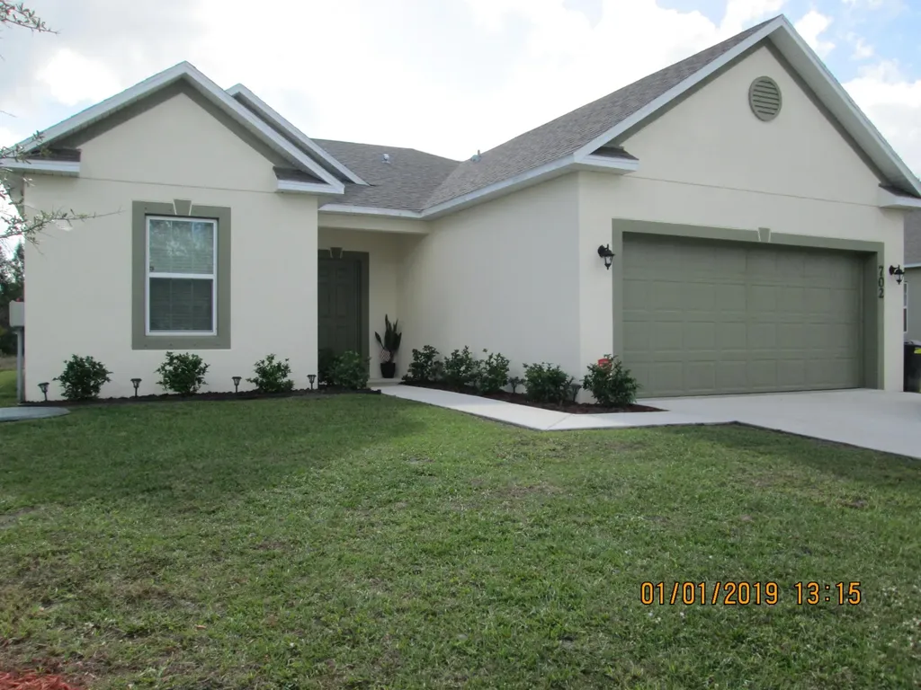702 SW Andrew Road Port St Lucie FL 34953