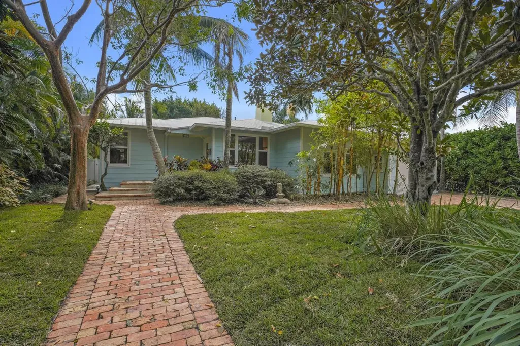 26 NW 12th Street Delray Beach FL 33444