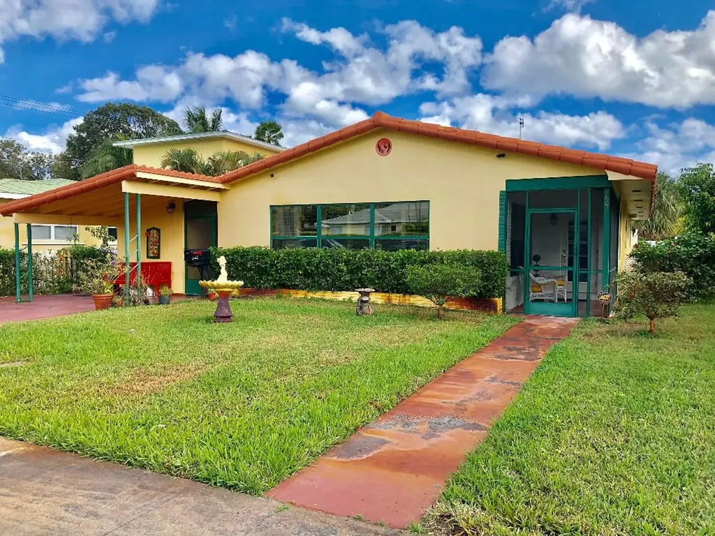 1802 N M Street Lake Worth Beach FL 33460