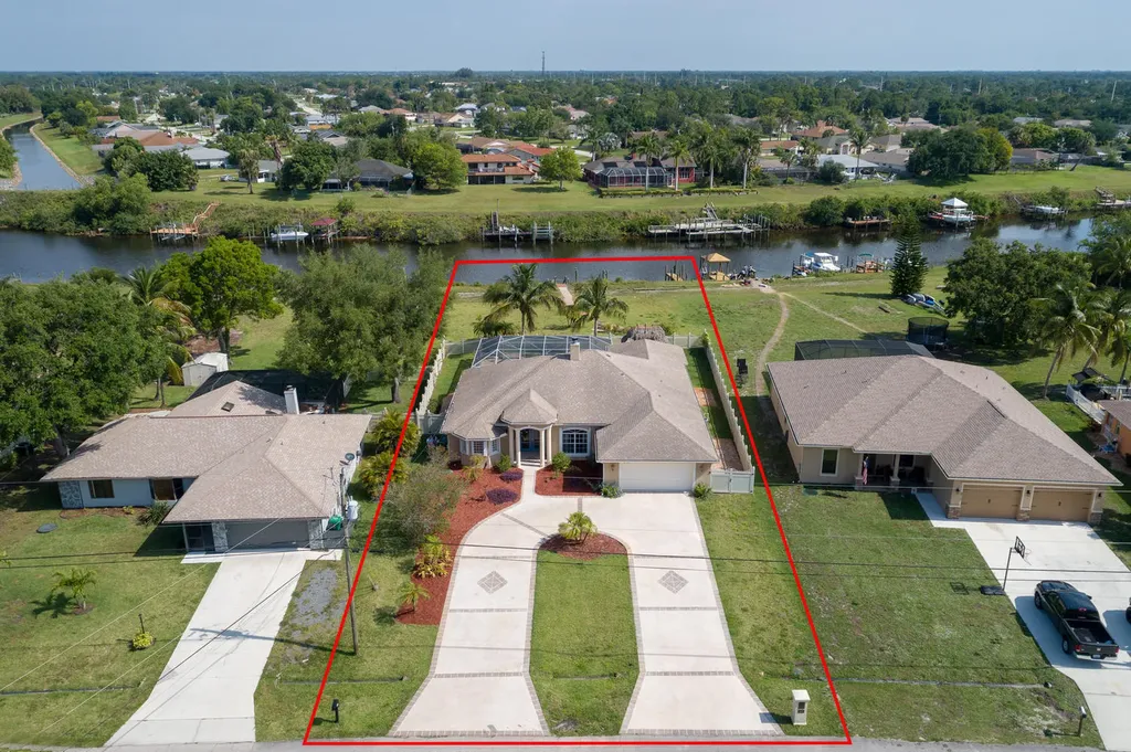 2709 SW Ann Arbor Road Port St Lucie FL 34953