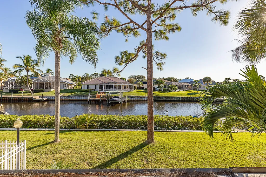 1102 SE Mitchell Avenue Port St Lucie FL 34952