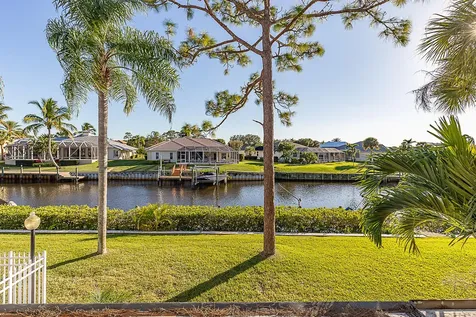 1102 SE Mitchell Avenue Port St Lucie FL 34952