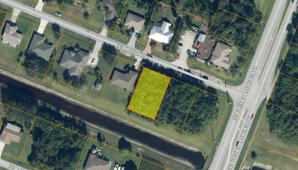 922 SW Cairo Avenue Port St Lucie FL 34953