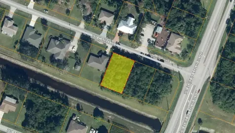 922 SW Cairo Avenue Port St Lucie FL 34953