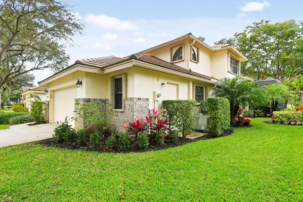 4415 Sherwood Forest Drive Delray Beach FL 33445