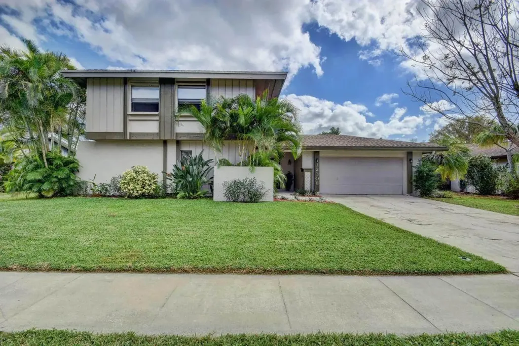 12308 Old Country Road S Wellington FL 33414