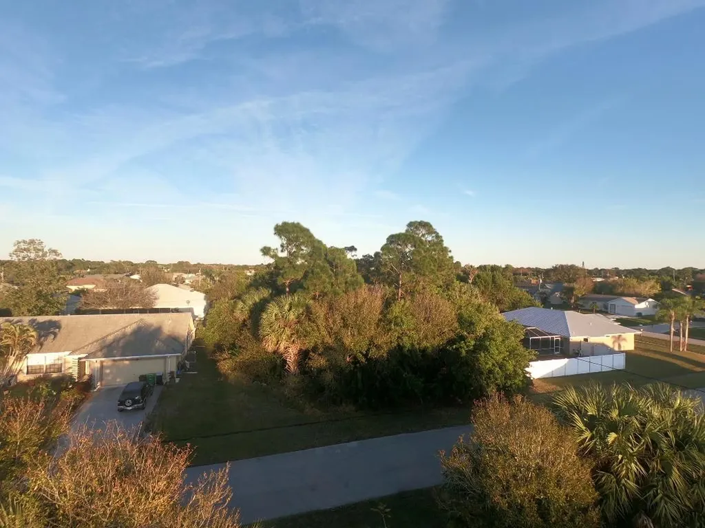 2081 SE Mary Terrace Port St Lucie FL 34952