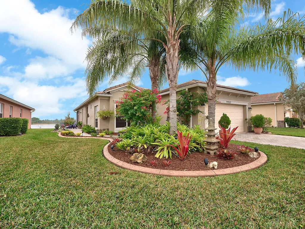 9932 SW Glenbrook Drive Port St Lucie FL 34987