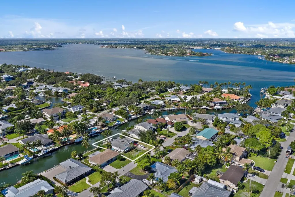 942 Marlin Circle Jupiter FL 33458