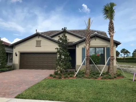 409 SE Bancroft Court Port St Lucie FL 34984
