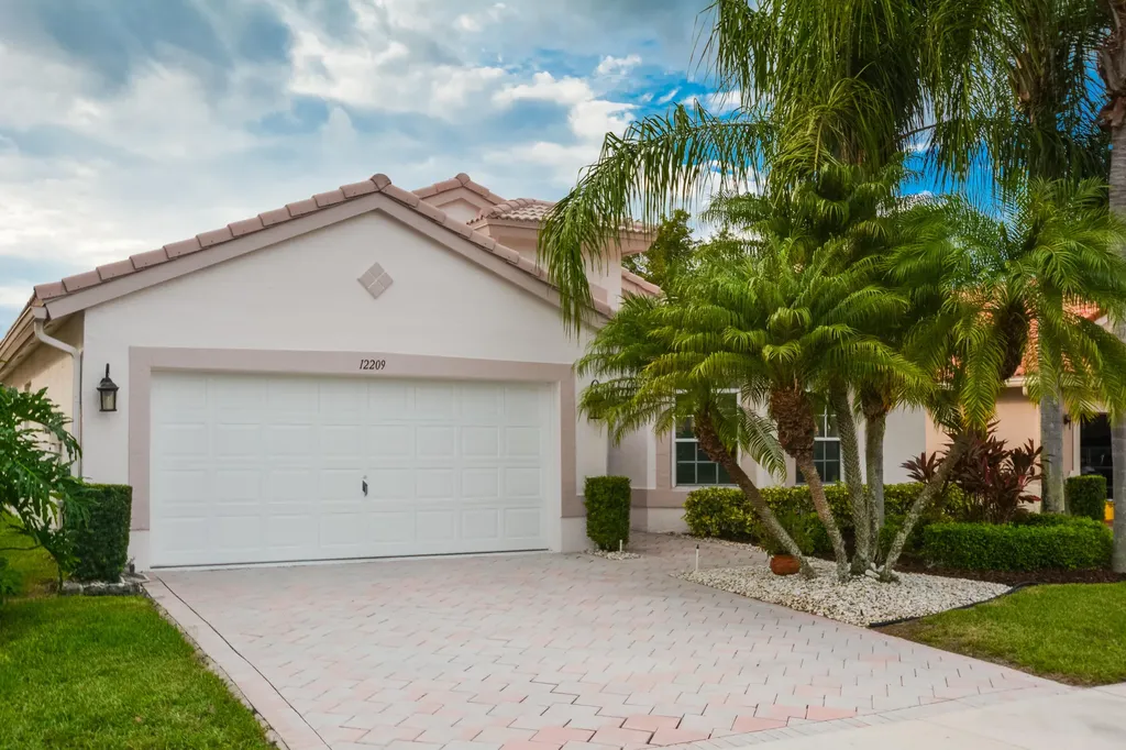 12209 Castle Pines Road Boynton Beach FL 33437
