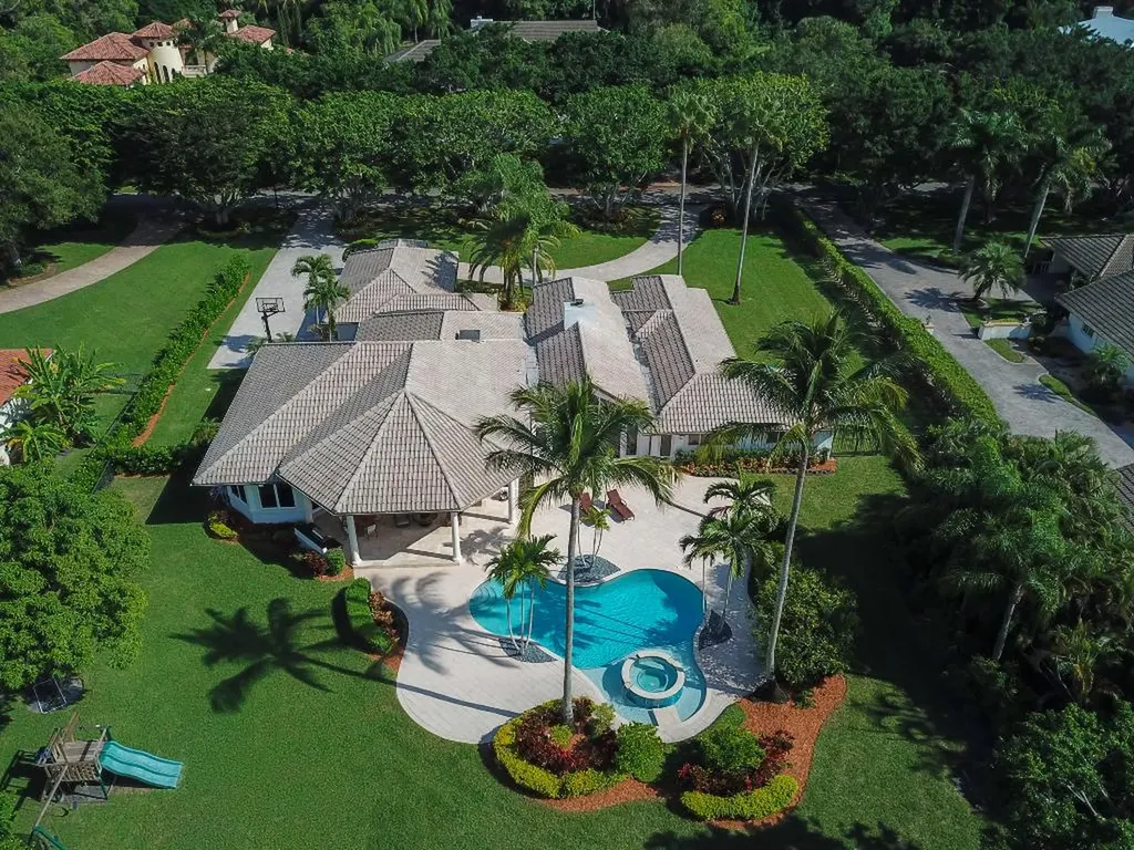 8075 Twin Lake Drive Boca Raton FL 33496