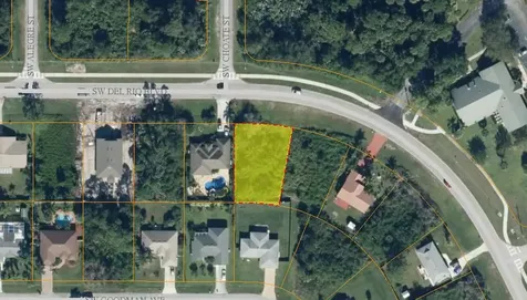 1162 SW Del Rio Boulevard Port St Lucie FL 34953