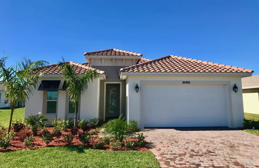 10402 SW Ligustrum Drive Port St Lucie FL 34987