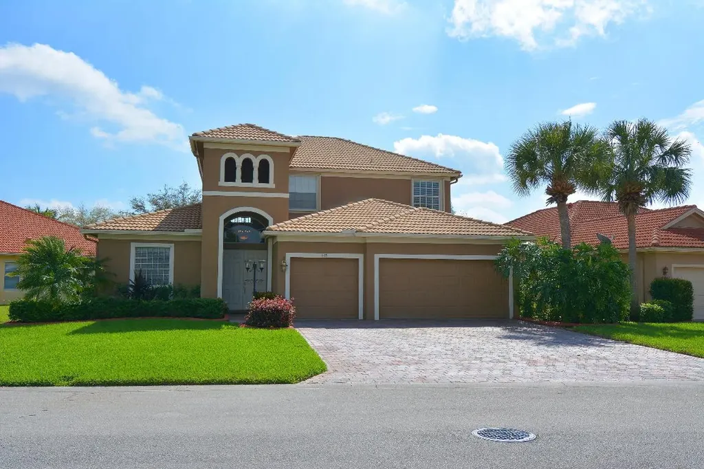 405 NW Sheffield Circle Port St Lucie FL 34983