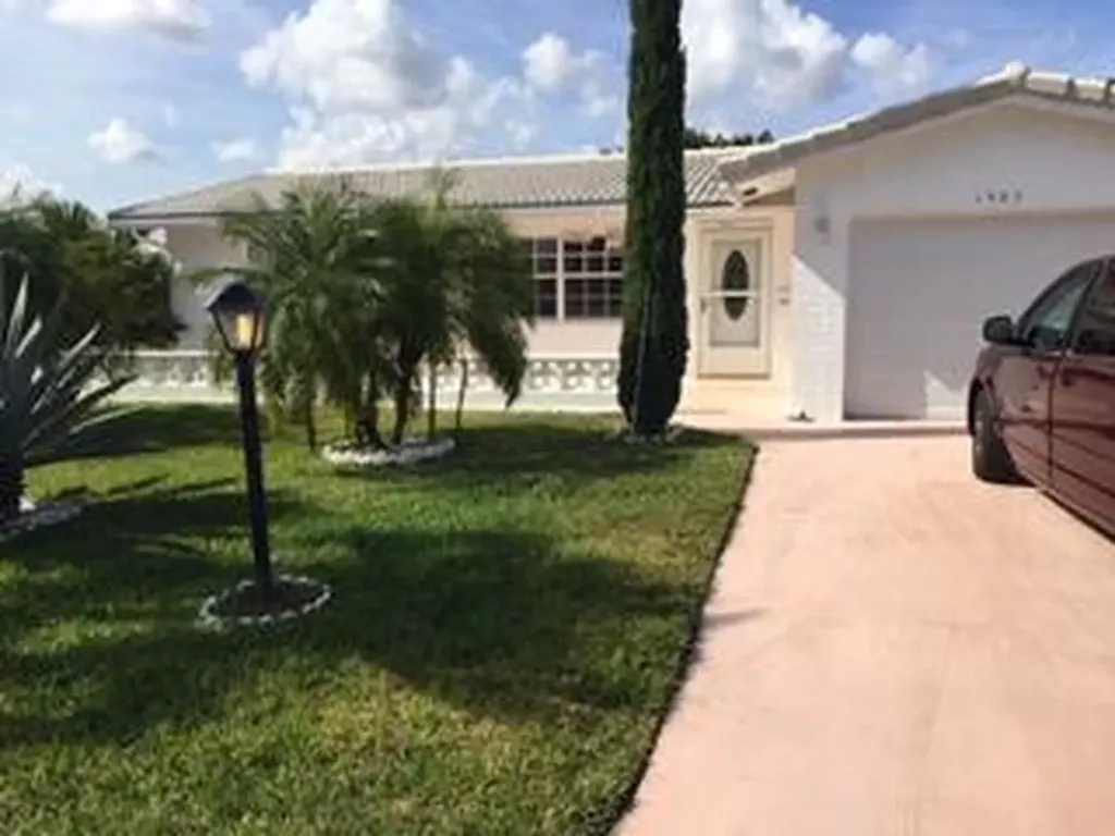 1503 SW 20th Street Boynton Beach FL 33426