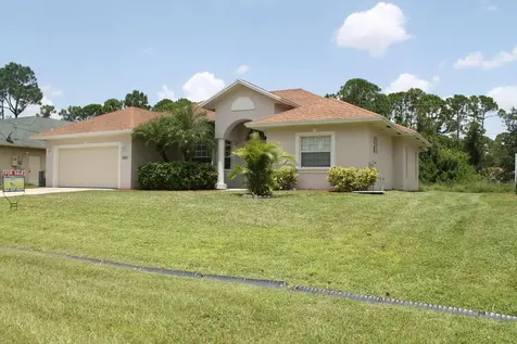 1637 SW Starman Avenue Port St Lucie FL 34953