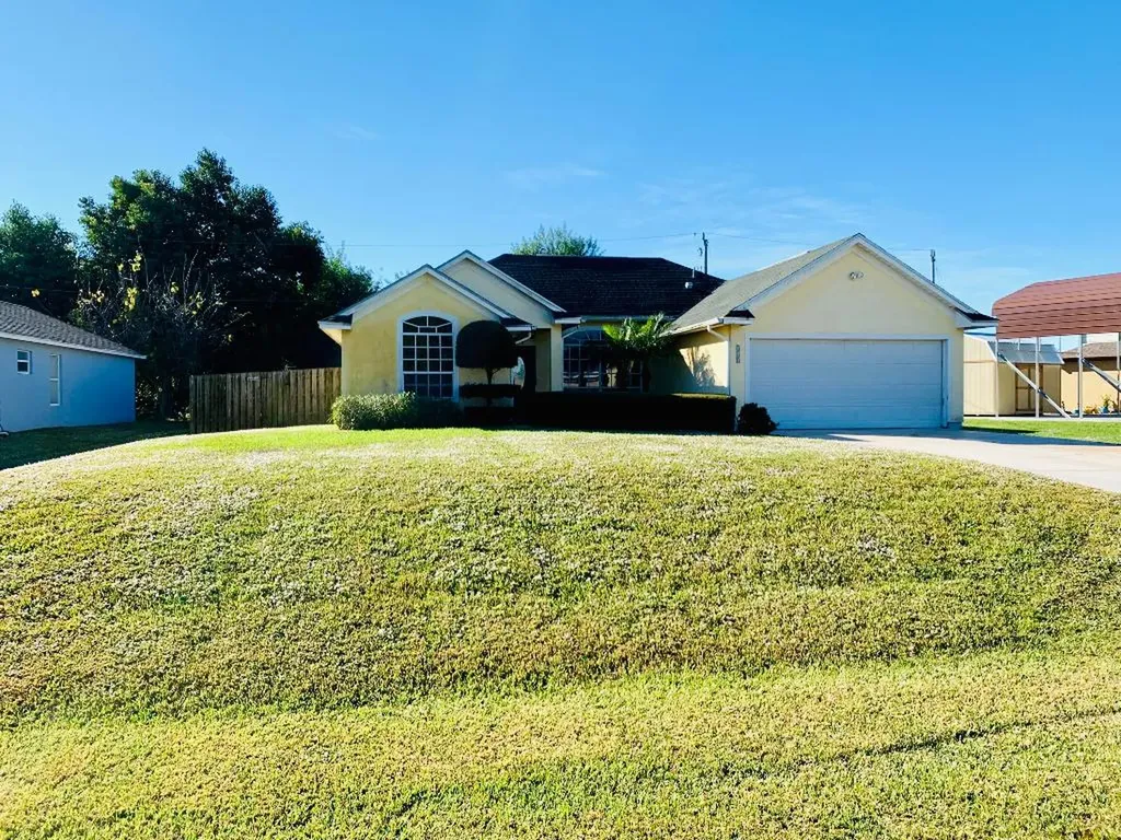 530 SW Nagle Place Port St Lucie FL 34953