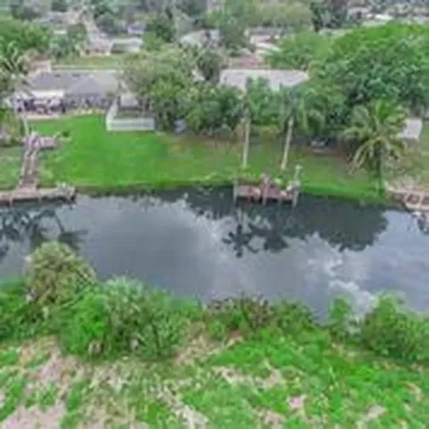 186 NE Dominican Terrace Port St Lucie FL 34983