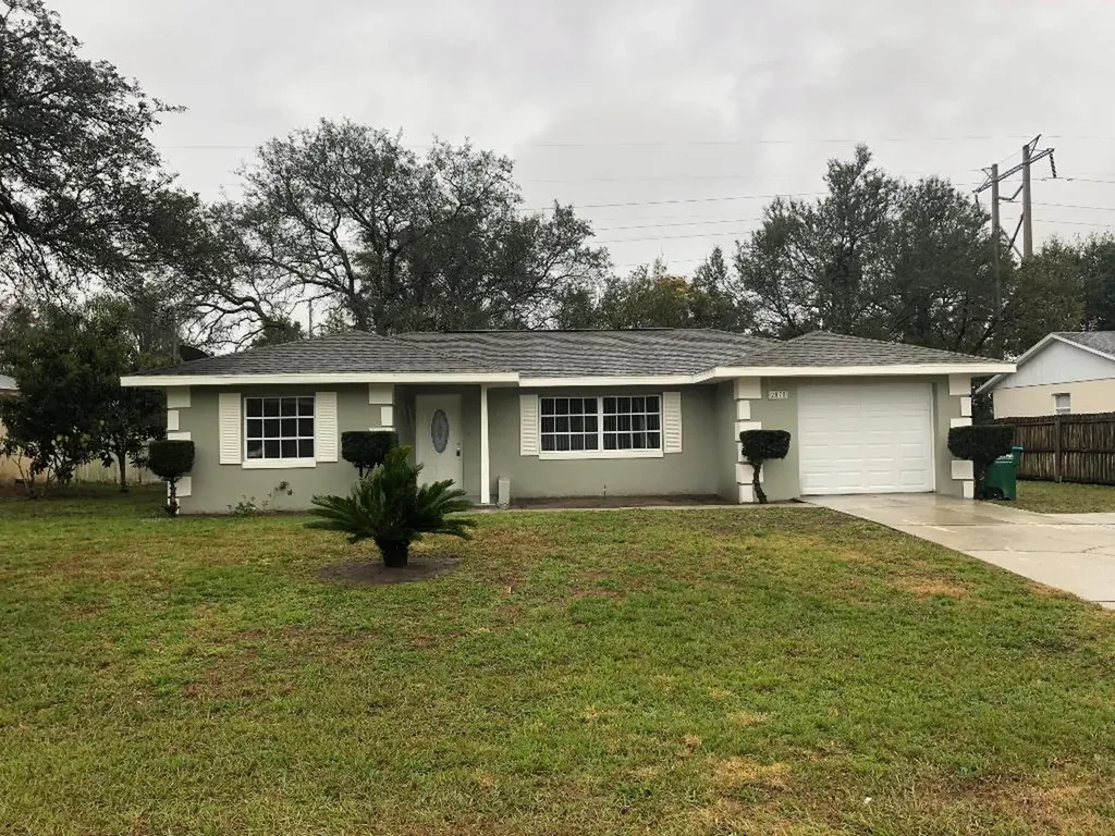 2078 S Parkton Drive Deltona FL 32725
