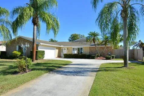 1917 SE Crystal Mist Street Port St Lucie FL 34983