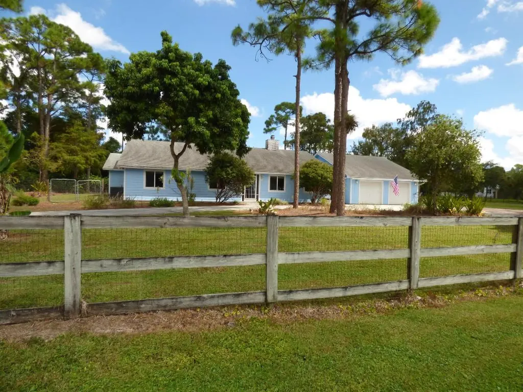 3470 Custer Avenue Lake Worth FL 33467