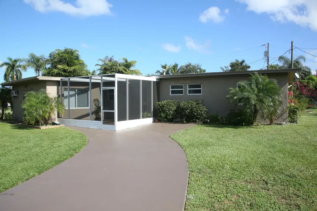 2887 SE Merritt Terrace Port St Lucie FL 34952