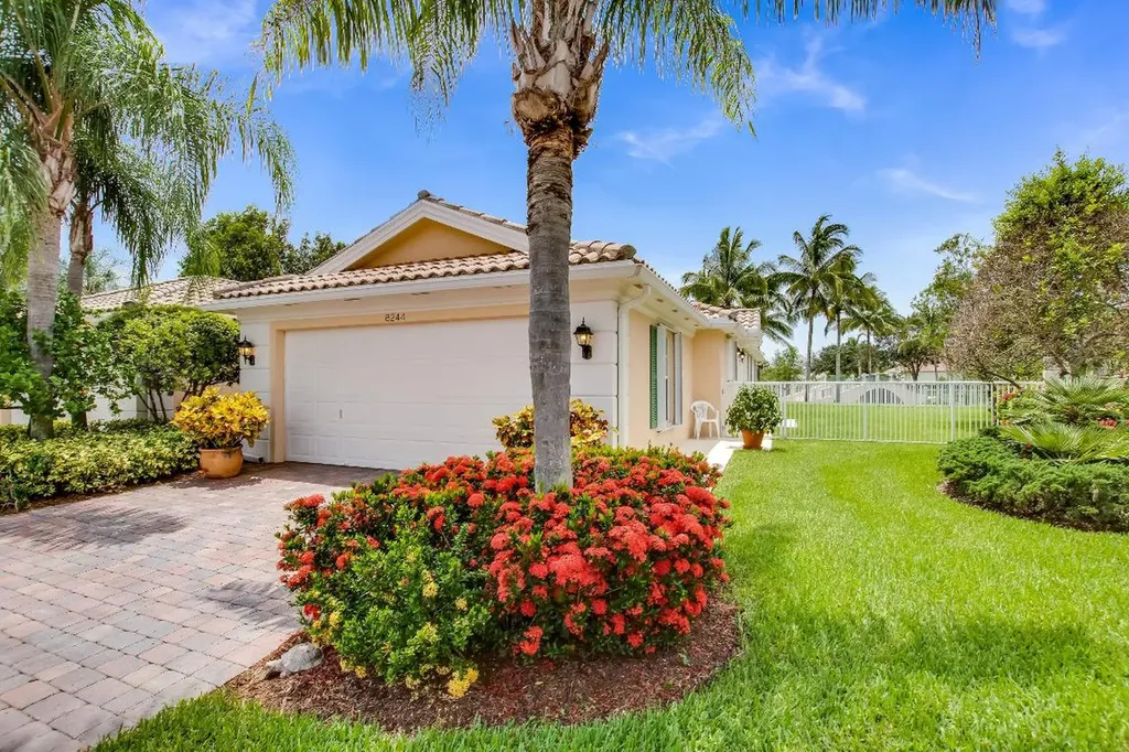 8244 Cozumel Lane Wellington FL 33414