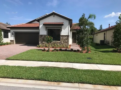 421 SE Bancroft Court Port St Lucie FL 34984