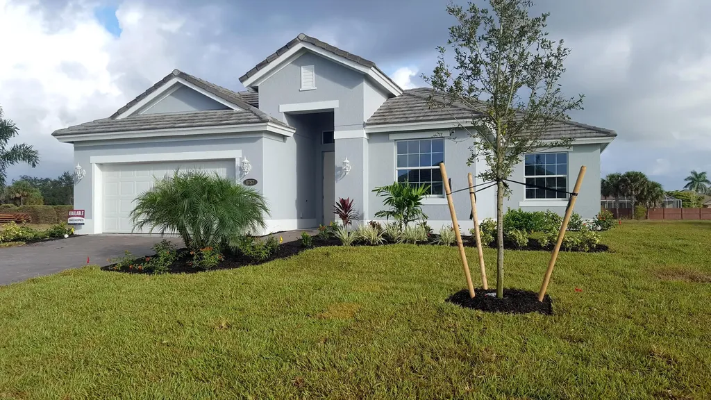 4757 Four Lakes Circle SW Vero Beach FL 32968