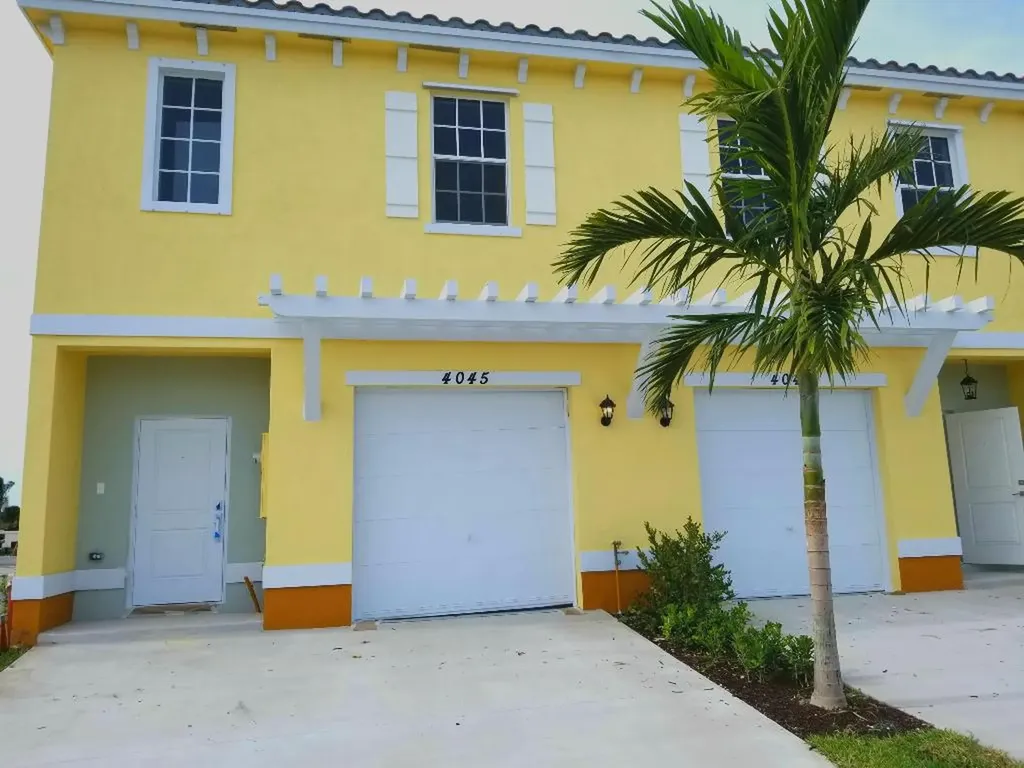 1001 NW 41st Avenue Lauderhill FL 33313