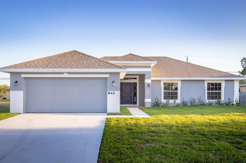 842 SW Harvard Road Port St Lucie FL 34953