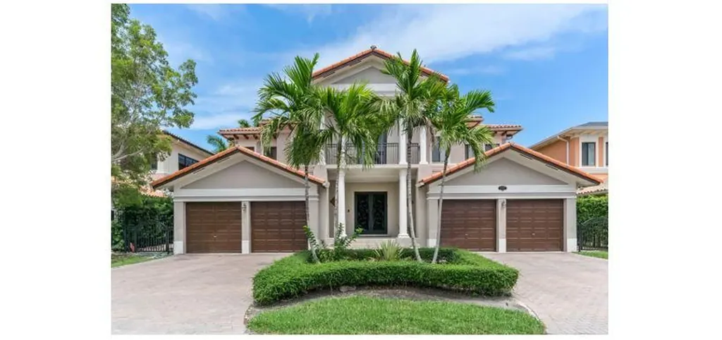 19325 SW 79th Court Cutler Bay FL 33157