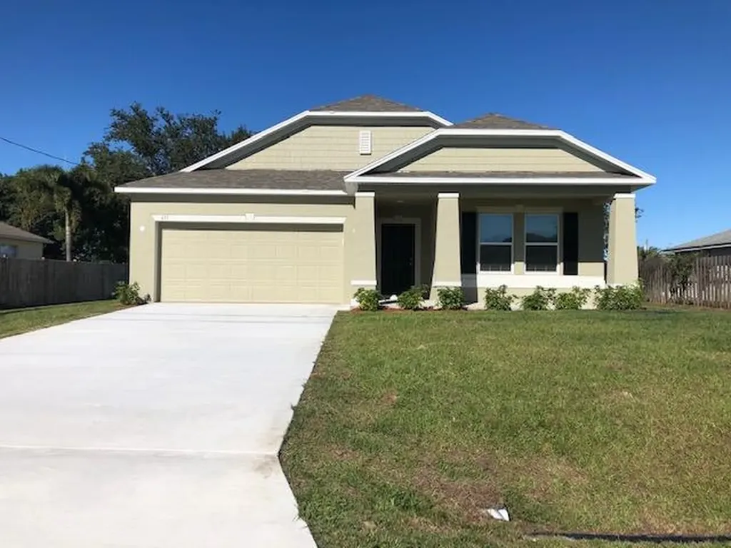 611 SW Mccullough Avenue Port St Lucie FL 34953
