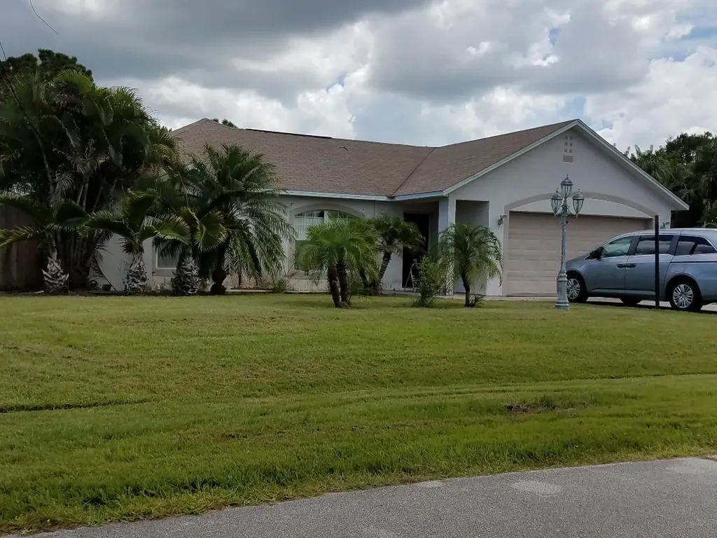 5722 NW Alcazar Terrace Port St Lucie FL 34986
