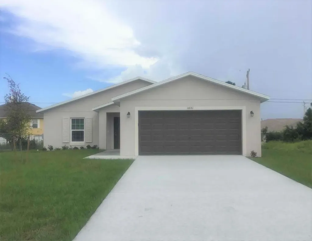 1481 SW Kamchatka Avenue Port St Lucie FL 34953