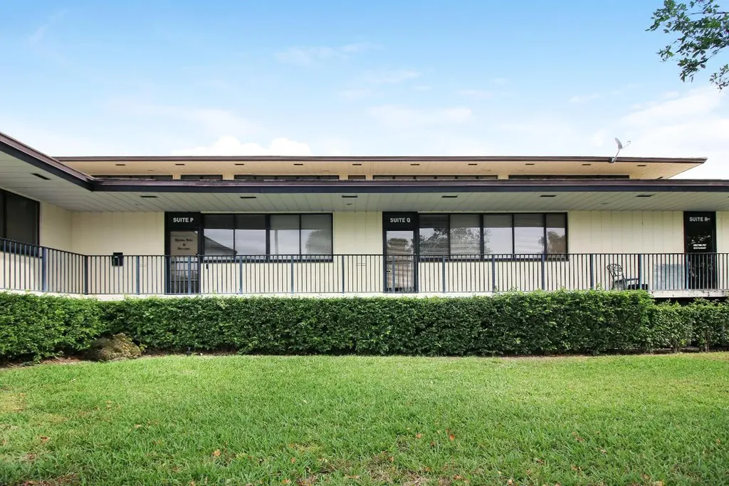 5455 N Federal Highway Boca Raton FL 33487