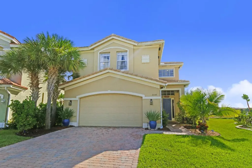 2336 NW Del Corso Court Port St Lucie FL 34986
