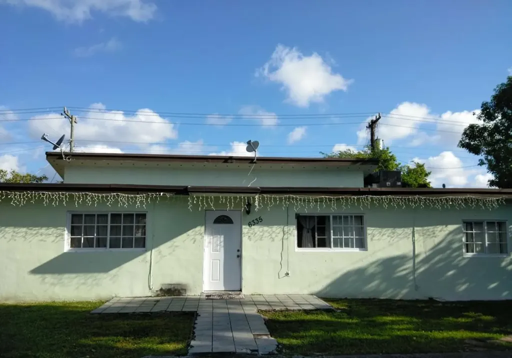 6335 Polk Street Hollywood FL 33024