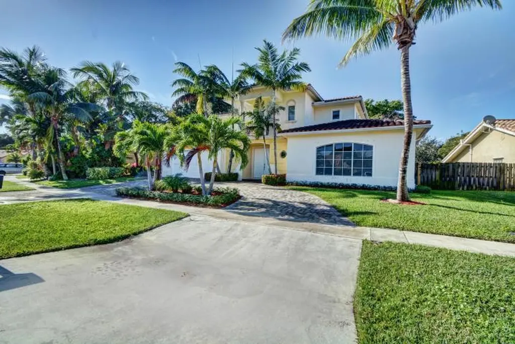 22218 Hollyhock Trail Boca Raton FL 33433