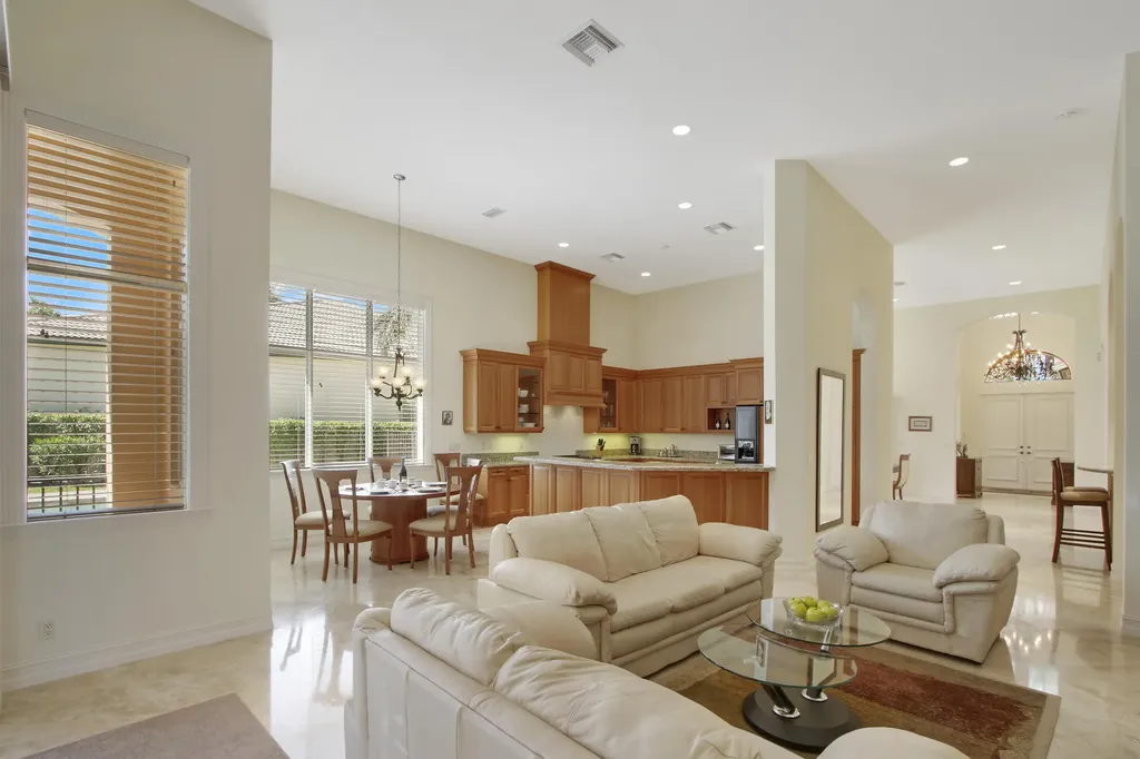 17897 Villa Club Way Boca Raton FL 33496