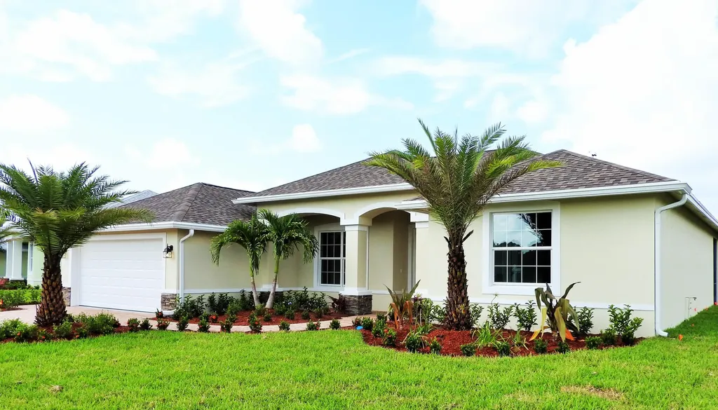376 SW Vista Lake Drive Port St Lucie FL 34953