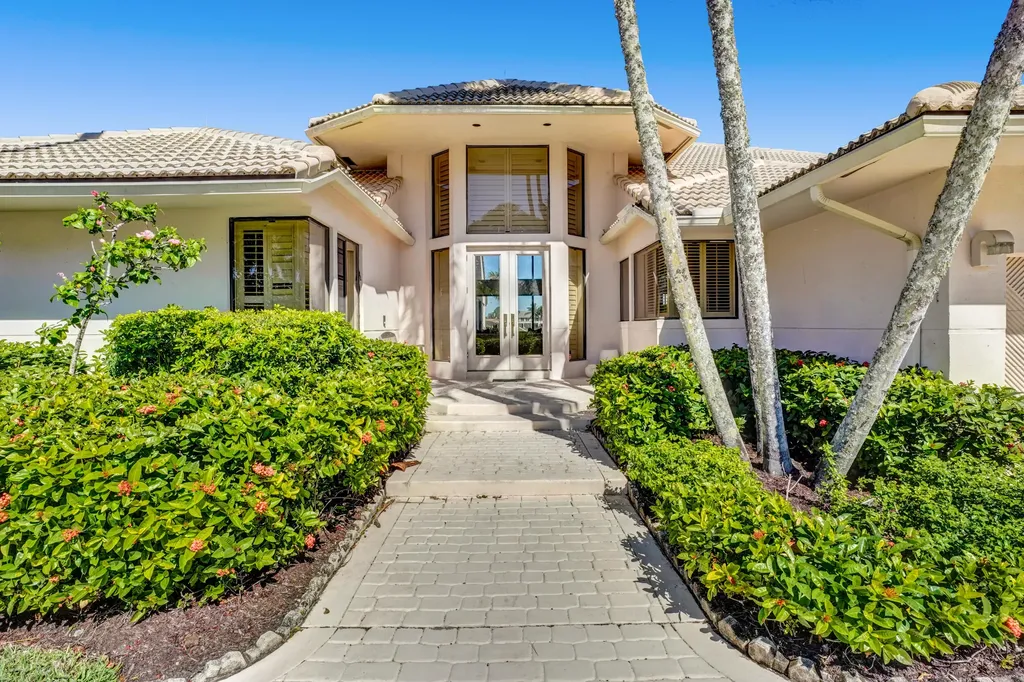 17606 Bocaire Way Boca Raton FL 33487