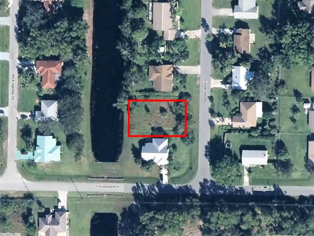 2586 SE Charleston Drive Port St Lucie FL 34952