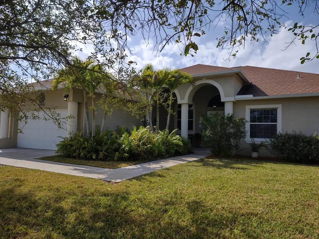 3408 SE Bevil Avenue Port St Lucie FL 34984
