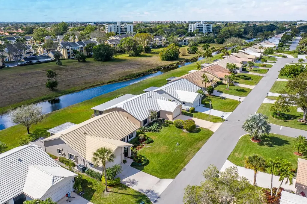 6164 Petaluma Drive Boca Raton FL 33433