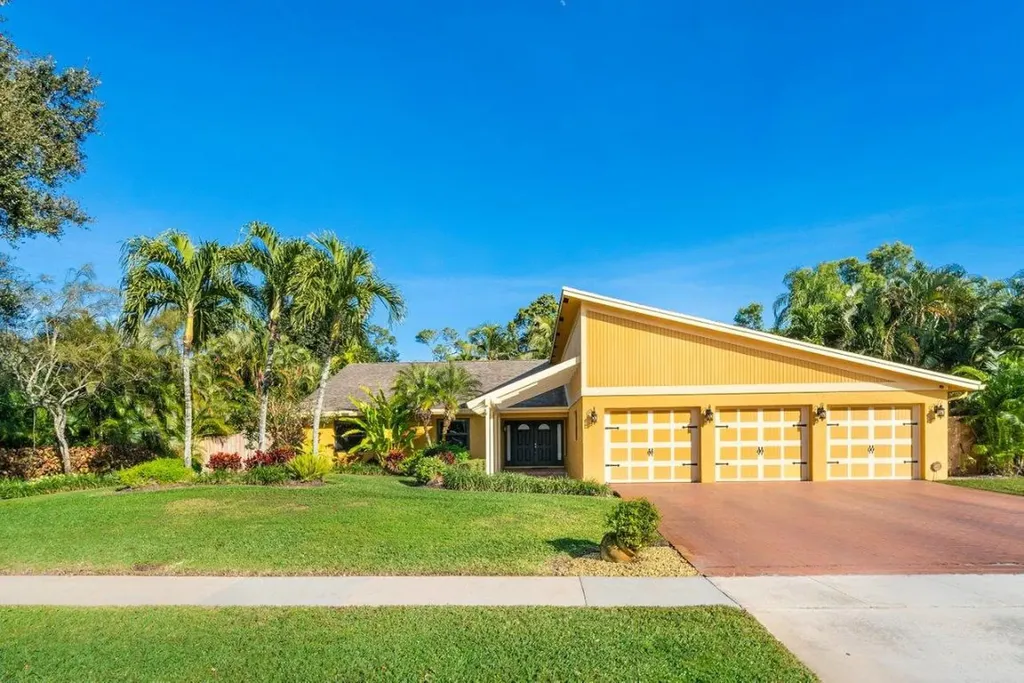 138 Wranglewood Drive Wellington FL 33414