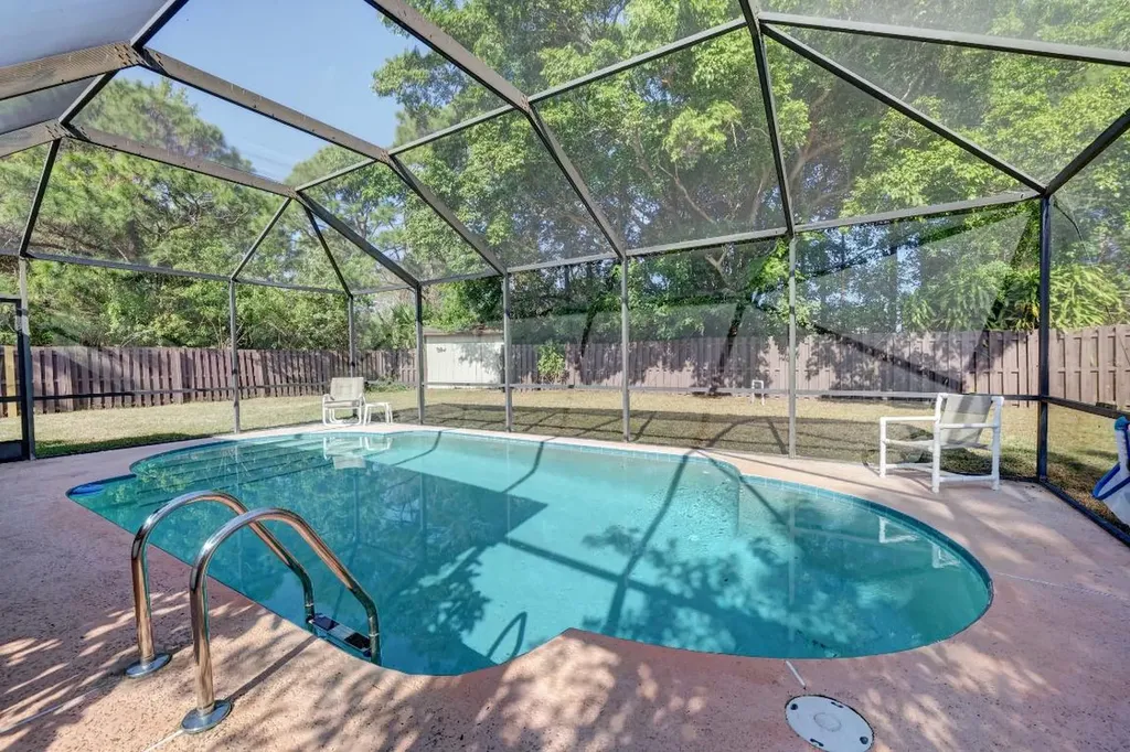 167 SW De Gouvea Terrace Port St Lucie FL 34984