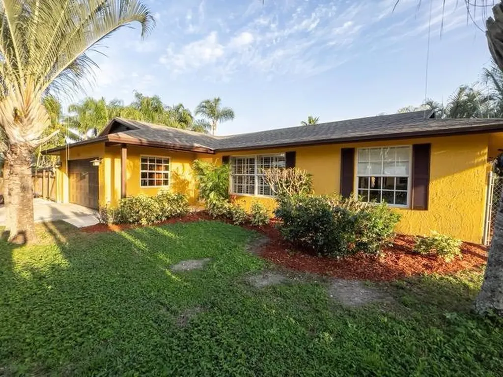 322 Sandpiper Avenue Royal Palm Beach FL 33411